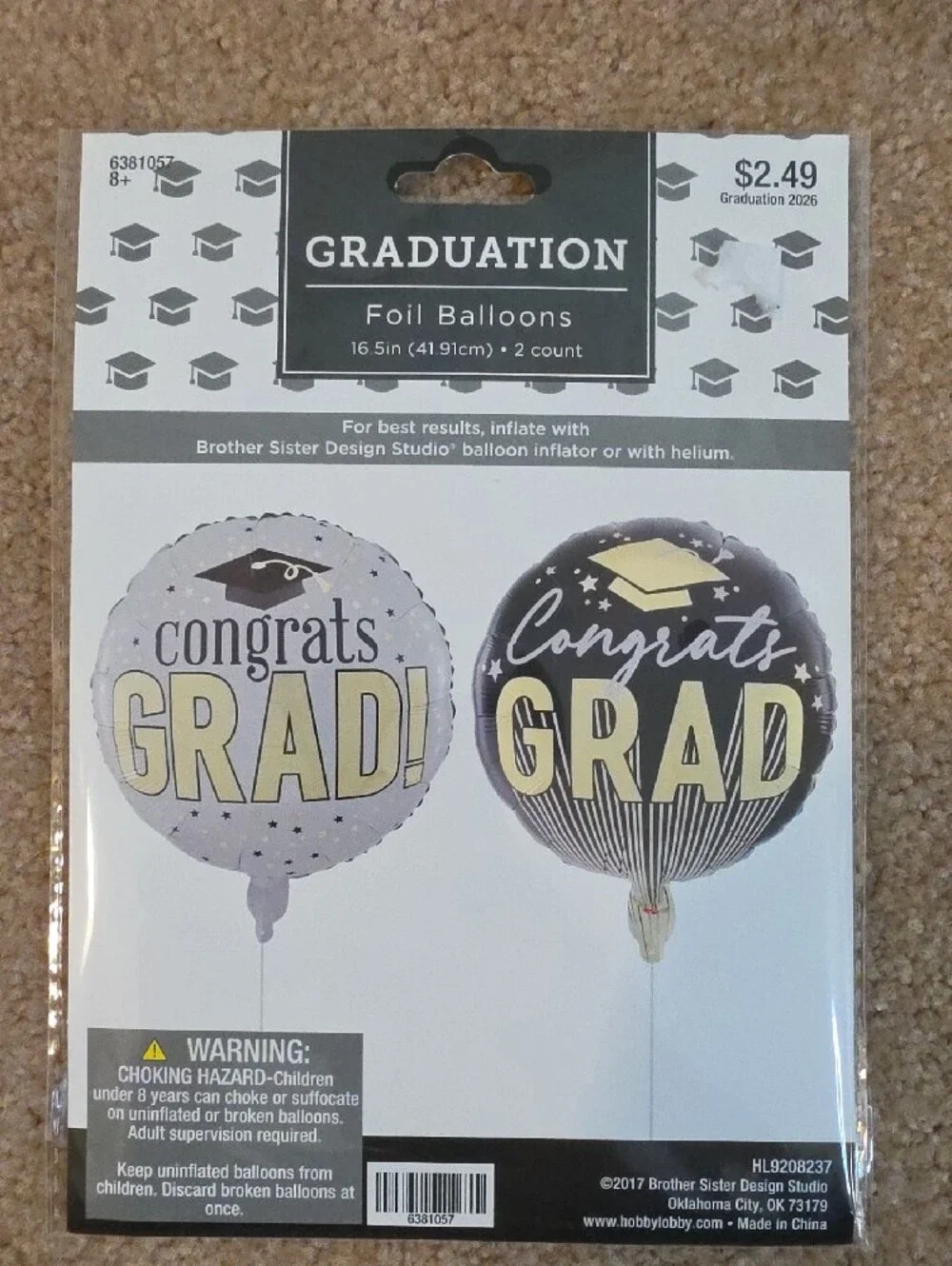 Graduation Silicone Mold Set with Silver/White Sprinkles And Other Decor.